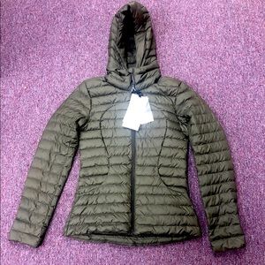 Lululemon Pack it Down Removable Hoodie Jacket Size 4 Dark Olive NWT -